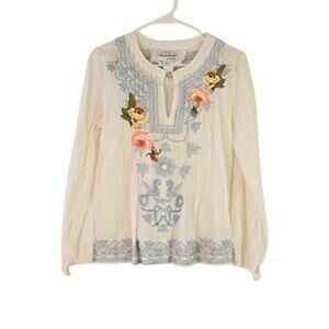 North Style women's White embroidered Tunic size M